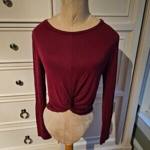 Gaze Brick Red Cropped Long Sleeve Shirt. Size S